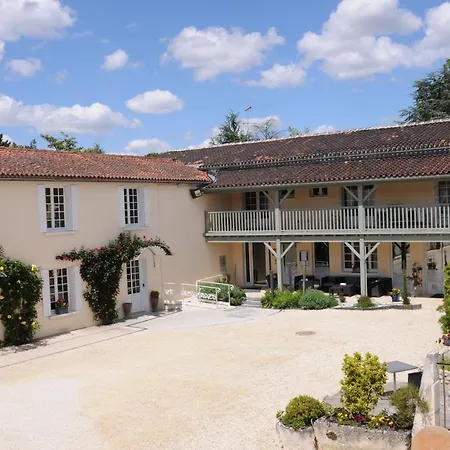 Hotel Logis Restaurant L'essille Bassac
