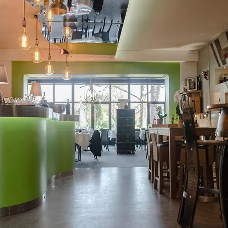Logis Restaurant L'essille 3* Bassac