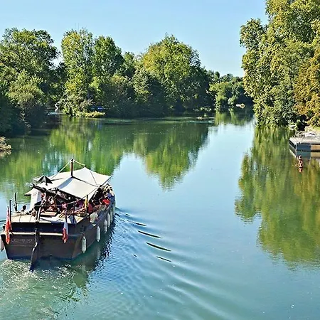 Logis Restaurant L'essille 호텔 3*