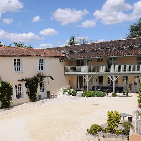 Hotell Logis Restaurant L'essille Bassac