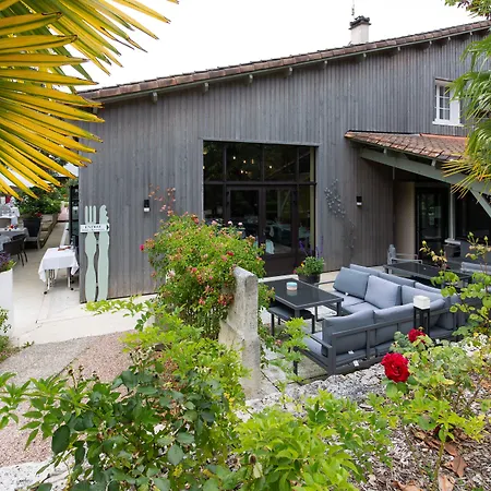 Logis Restaurant L'essille 호텔