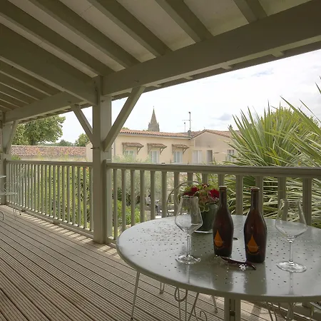 Domaine De L'Essille ホテル 3*