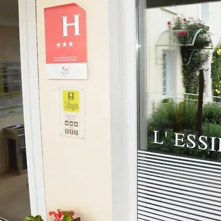 호텔 Logis Restaurant L'essille