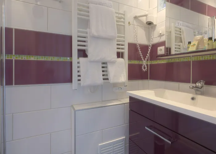 Hotel Logis Restaurant L'essille