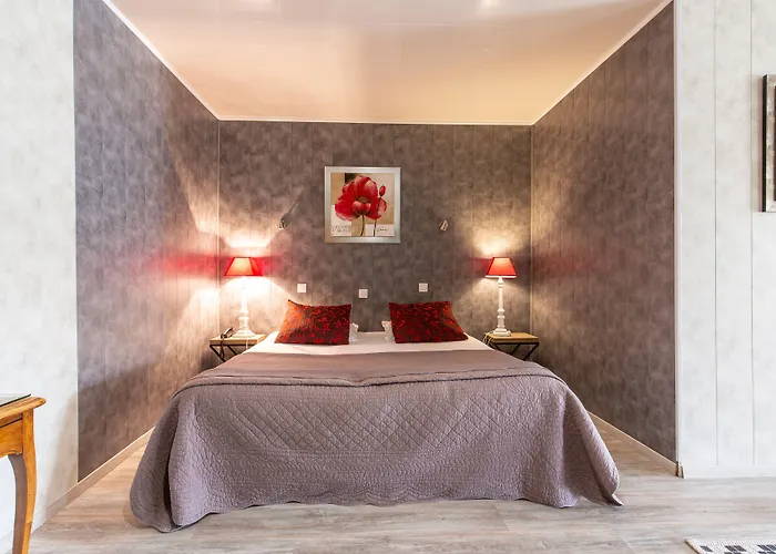 Hotel Logis Restaurant L'essille 3*